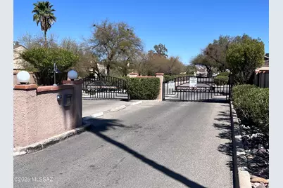 2451 N Palo Hacha Drive, Tucson, AZ 85745 - Photo 2