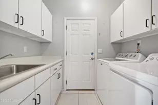 5914 N Golden Eagle Dr, Tucson, AZ 85750 - Photo 20