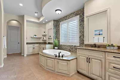 5733 W Silent Wash Place, Marana, AZ 85658 - Photo 14