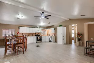 2481 S Walking H Pl, Tucson, AZ 85713 - Photo 8