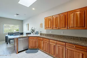 10644 N Laughing Coyote Way, Oro Valley, AZ 85737 - Photo 12