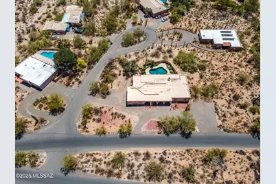 1300 E Via Entrada, Tucson, AZ 85718 - Photo 2