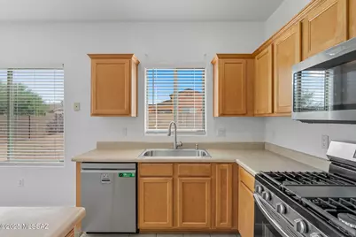 8227 W Calle Escorial, Tucson, AZ 85757 - Photo 26