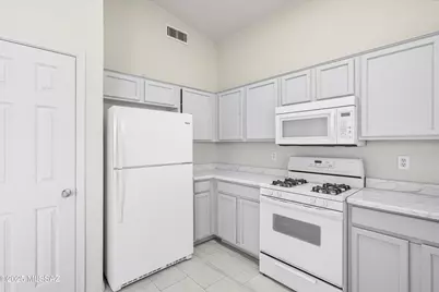 2202 W Burlwood Way, Tucson, AZ 85745 - Photo 14