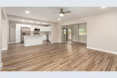 481 E Paseo Chuparosas, Green Valley, AZ 85614 - Photo 2