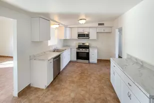 8558 E Ruby Dr, Tucson, AZ 85730 - Photo 6