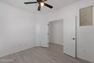 8608 N Western Juniper Terrace, Tucson, AZ 85743 - Photo 6