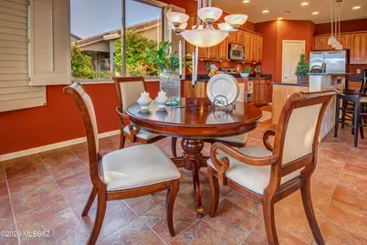 2212 E Bluejay Bluff Lane, Green Valley, AZ 85614 - Photo 16
