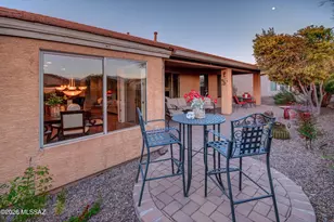 2212 E Bluejay Bluff Ln, Green Valley, AZ 85614 - Photo 4