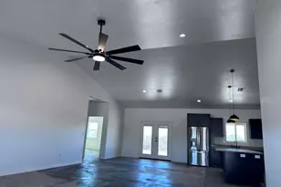 1237 E Desert Sky Ln, Benson, AZ 85602 - Photo 4