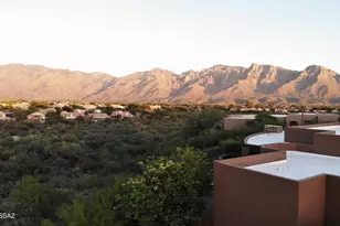 532 W Silhouette Ridge Pl, Oro Valley, AZ 85755 - Photo 2