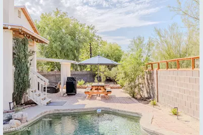 2799 W Camino De Las Grutas, Tucson, AZ 85742 - Photo 2