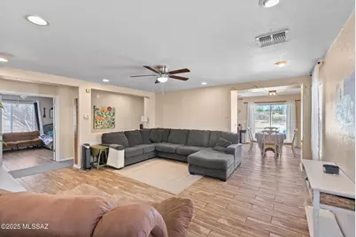 784 W Paseo Celestial, Sahuarita, AZ 85629 - Photo 2