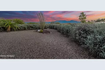 939 S Las Lomas Circle, Green Valley, AZ 85614 - Photo 46