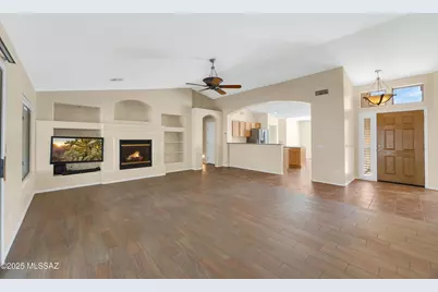 38482 S Sand Crest Drive, Saddlebrooke, AZ 85739 - Photo 12