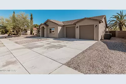 1170 N La Canoa, Green Valley, AZ 85614 - Photo 2