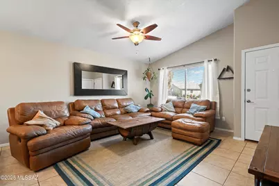 2228 W Silverbell Tree Drive, Tucson, AZ 85745 - Photo 4