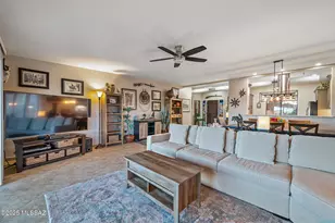 1560 W Calle Del Ducado, Green Valley, AZ 85622 - Photo 8