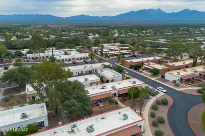 435 S Paseo Lobo #B, Green Valley, AZ 85614 - Photo 8