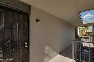 1620 N Wilmot Rd, Tucson, AZ 85712 - Photo 16