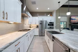 14414 N Mickelson Cyn Ct, Oro Valley, AZ 85755 - Photo 10