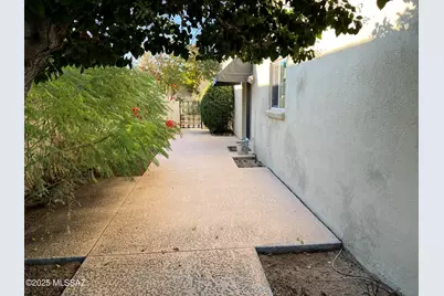 2542 W Casas Drive Drive, Tucson, AZ 85742 - Photo 12