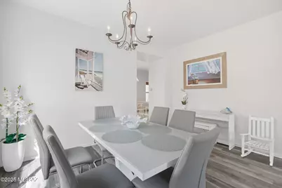 892 W Calle Valenciana, Sahuarita, AZ 85629 - Photo 6