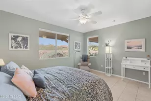 897 N Delacroix Dr, Green Valley, AZ 85614 - Photo 22
