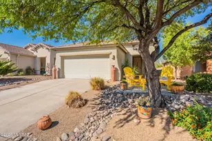 897 N Delacroix Dr, Green Valley, AZ 85614 - Photo 1