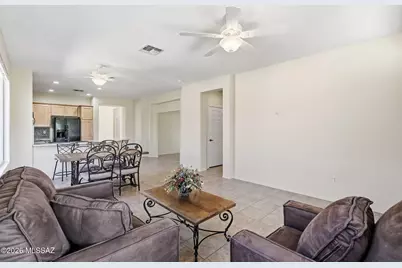 897 N Delacroix Drive, Green Valley, AZ 85614 - Photo 12