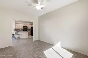 897 N Delacroix Dr, Green Valley, AZ 85614 - Photo 18