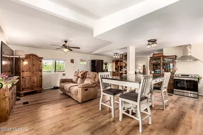 6181 N Bobcat Lane, Tucson, AZ 85743 - Photo 8
