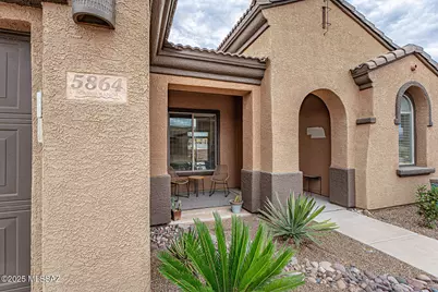 5864 S Azure Vista Way, Green Valley, AZ 85622 - Photo 2