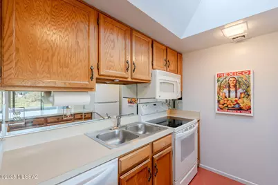2521 S Calle De Humes, Green Valley, AZ 85622 - Photo 14