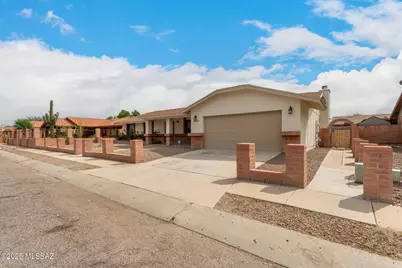 1731 W Newhall Drive, Tucson, AZ 85746 - Photo 2