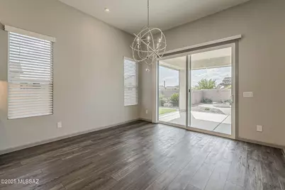 525 N Sonoma Vista Drive, Green Valley, AZ 85614 - Photo 18