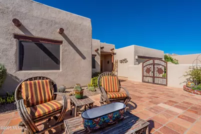 3454 S Abrego Drive, Green Valley, AZ 85614 - Photo 2