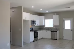 1699 S San Antonio Dr, Tucson, AZ 85713 - Photo 2