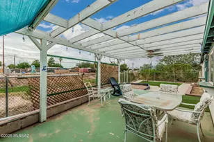 8010 E 18th Pl, Tucson, AZ 85710 - Photo 36