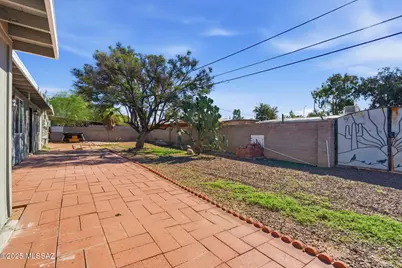 6052 E 17th Street, Tucson, AZ 85711 - Photo 30
