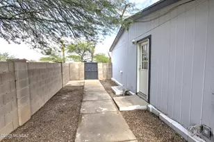 5346 S Lemon Tree Dr, Tucson, AZ 85757 - Photo 8