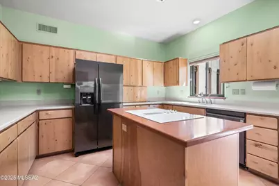10041 E Rayann Place, Tucson, AZ 85749 - Photo 18
