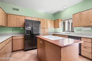 10041 E Rayann Pl, Tucson, AZ 85749 - Photo 18