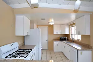 2520 E Helen St, Tucson, AZ 85716 - Photo 8