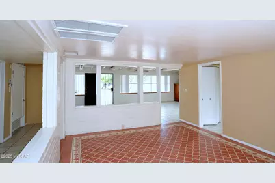 2520 E Helen Street, Tucson, AZ 85716 - Photo 12