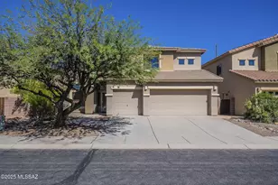 7466 W Crimson Ridge Dr, Tucson, AZ 85743 - Photo 2