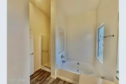 6070 N Panorama Park Drive, Tucson, AZ 85704 - Photo 28