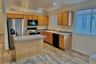 6070 N Panorama Park Dr, Tucson, AZ 85704 - Photo 10
