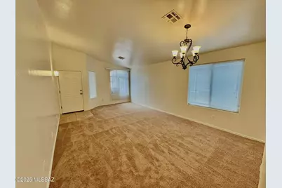 6070 N Panorama Park Drive, Tucson, AZ 85704 - Photo 8