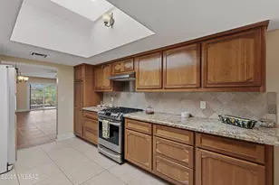 3938 S Placita De La Moneda, Green Valley, AZ 85622 - Photo 12